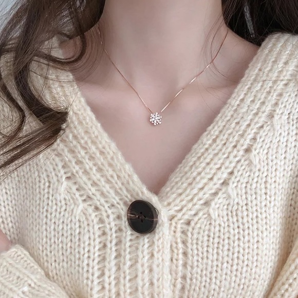 Snowflake Necklace - Picture 2 of 3